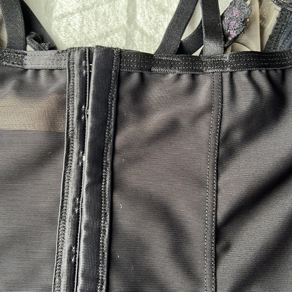 Dita Von Teese Madame x Bustier - Picture 13 of 13